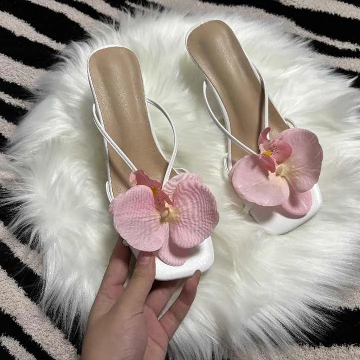 Beautiful Orchid Sandals Elegant-صنادل أوركيد
