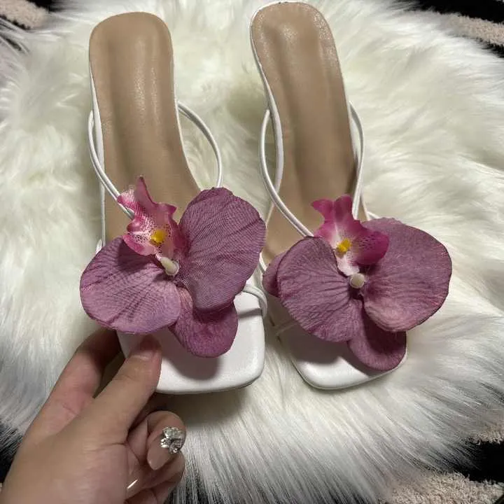 Beautiful Orchid Sandals Elegant-صنادل أوركيد