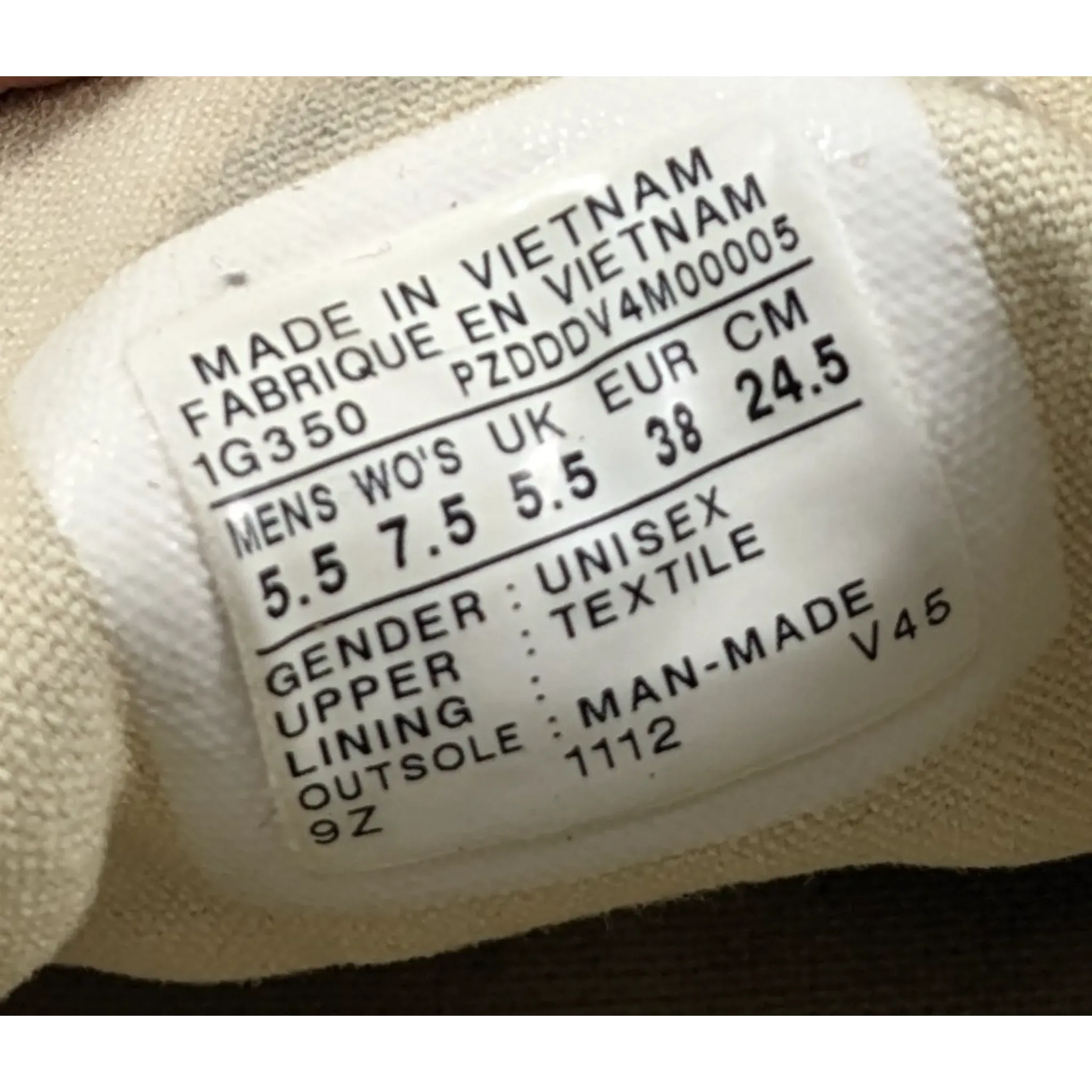 Converse Beige Sneakers