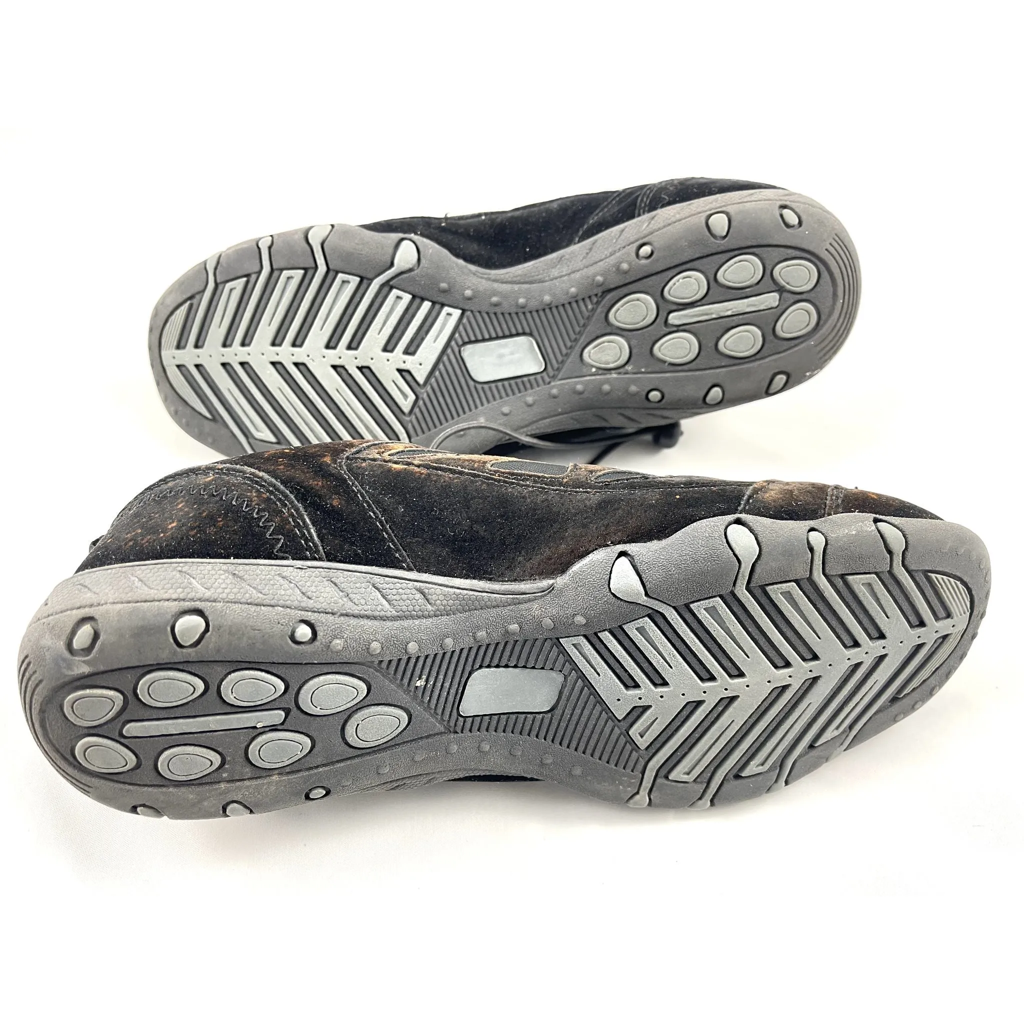 Infinity Black Sneakers