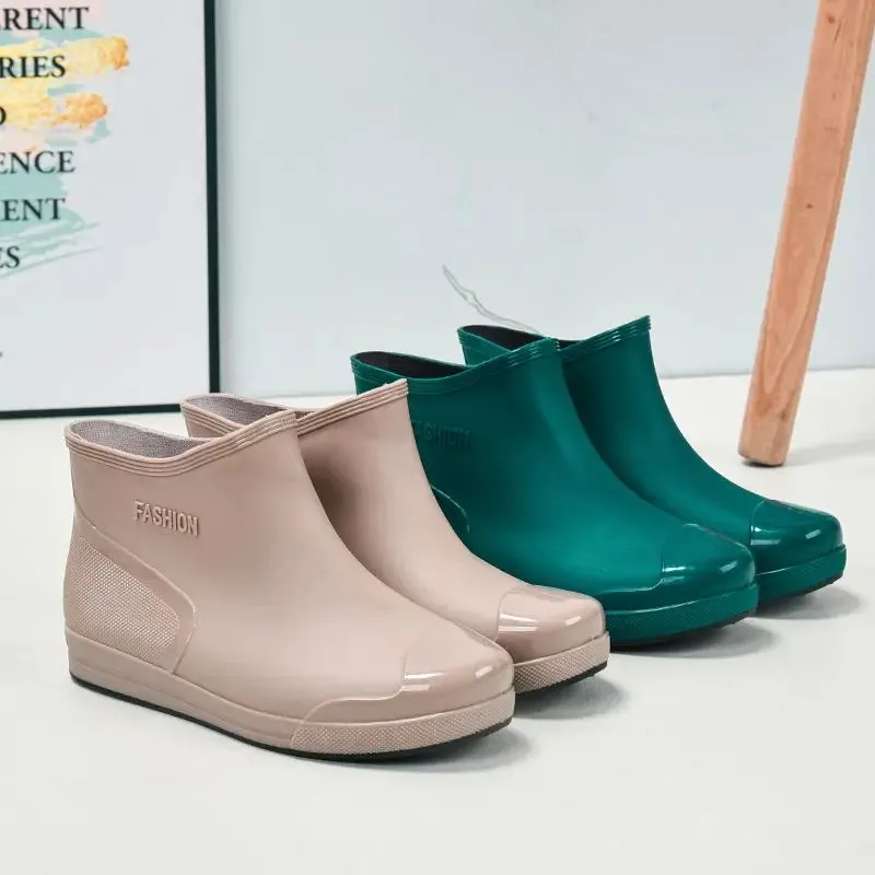 WOMEN'S FASHION WATERPROOF NON SLIP RAIN BOOTS